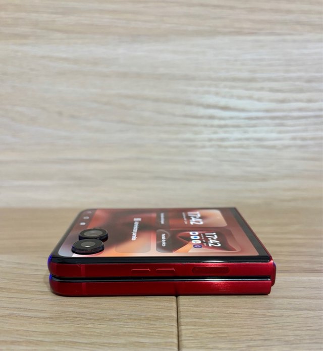 Motorola Razr 60 Ultra 512GB | NUEVO