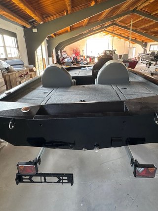 Bass boat 165