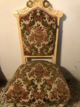 Sillón, sofá y sillas antiguas floral madera,