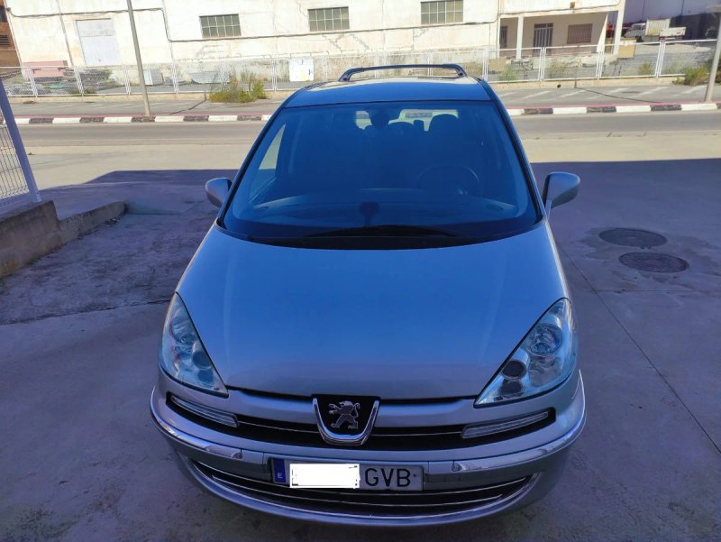 Peugeot 807 2010 - foto 1