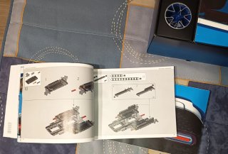 Lego Technic Bugatti Chiron 1:8