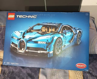 Lego Technic Bugatti Chiron 1:8