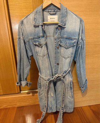 Cazadora vaquera oversize Stradivarius