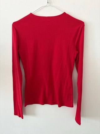 Camiseta Stradivarius manga larga roja