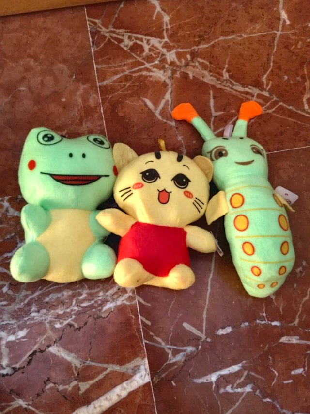 Juguetes varios + regalo triciclo de madera y
