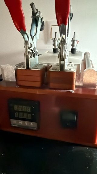 Separador de Pantallas para Reparación