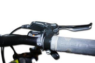 BICICLETA MONTAÑA CUBE ACID GRIS Y FLUOR T/L 27,5"