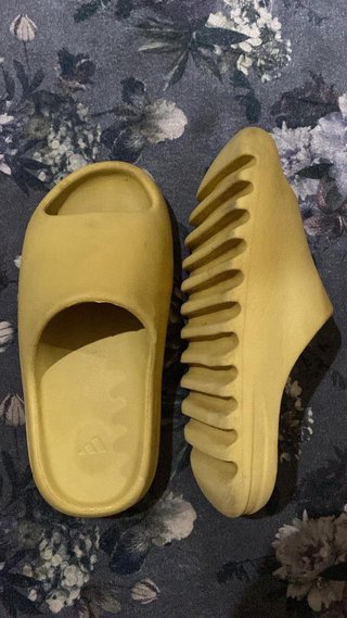 Yeezy Slides Adidas Amarillas