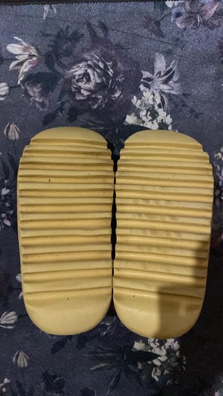 Yeezy Slides Adidas Amarillas