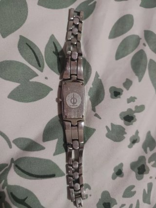 Reloj Radiant Mujer Rojo y Plateado