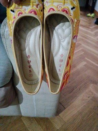 Zapatos bordados talla 38