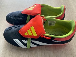 Botas de fútbol Adidas Predator Negras