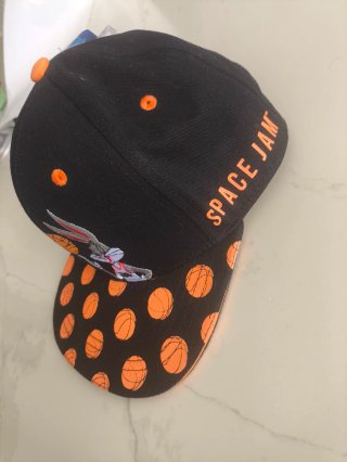 Gorra Bugs Bunny Baloncesto Warner Bros Ajustable
