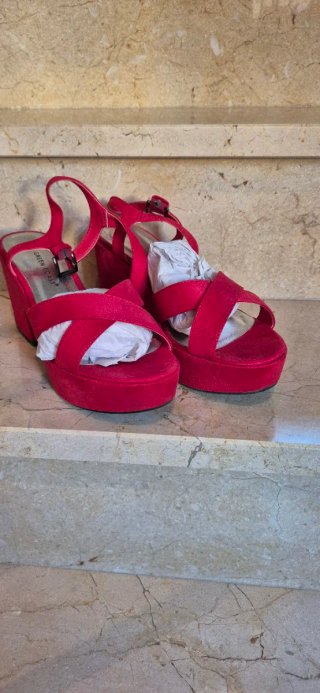 Zapatos de tacón rojos Green Coast talla 40