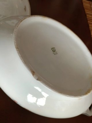 Sopera y fuente antiguas porcelana