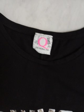 Vestido negro con perlas
