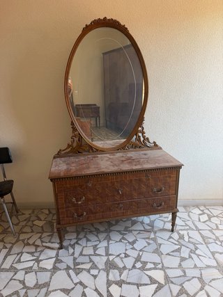 MUEBLES ANTIGUOS