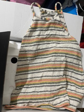 Vestido estampado floral negro y beige