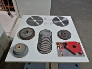 Lote de discos para radial y sierra
