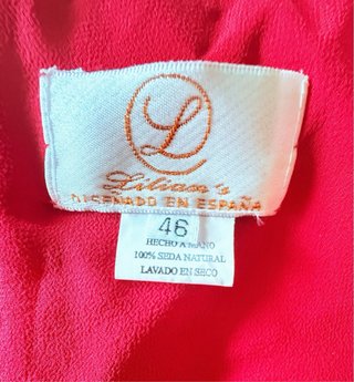 Vestido rojo hecho a mano