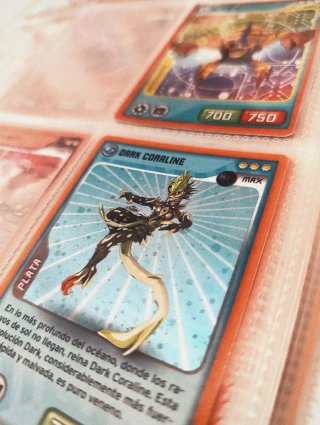 Album Invizimals Nueva Generación Cartas