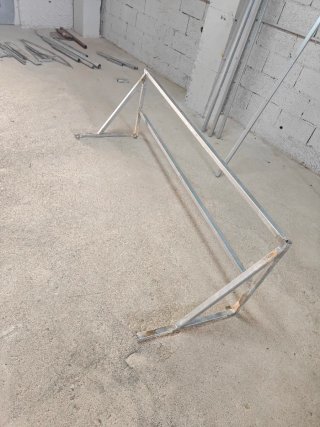 Estantería para llantas metálica