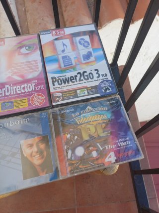 Lote di CD SOFTWARE, VIDEOGIOCHI, MUSICA, VINTAGE
