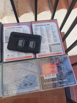 Lote di CD SOFTWARE, VIDEOGIOCHI, MUSICA, VINTAGE