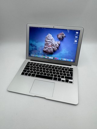MacBook Air Intel i5 8GB 128GB Monterey