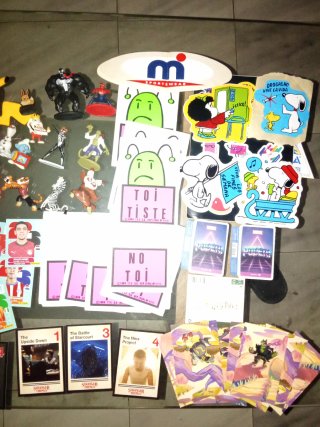 Lote Varios: Cromos, Figuras, Pegatinas..