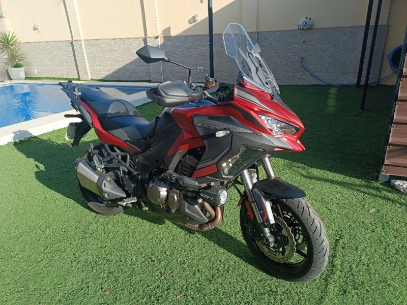 Kawasaki Versys 1000 Adventure Roja