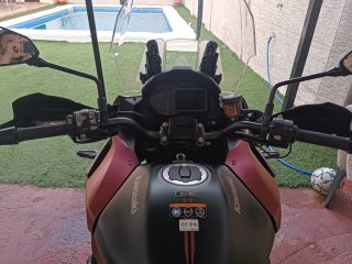 Kawasaki Versys 1000 Adventure Roja