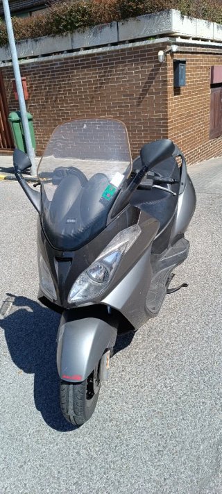 Aprilia Arrecife 125cc Gris Maxi Scooter