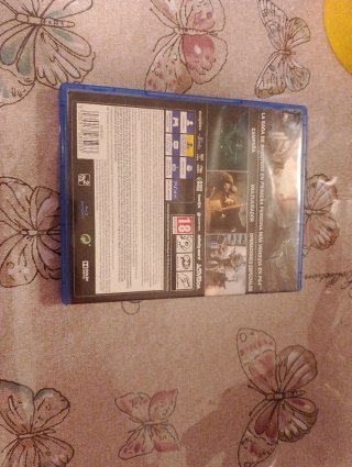 Juegos PS4 FIFA 20 y Call of Duty MW