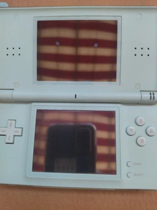 DS Lite turquesa muy buen estado con accesorios