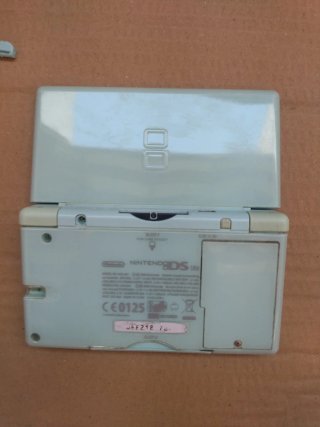 DS Lite turquesa muy buen estado con accesorios