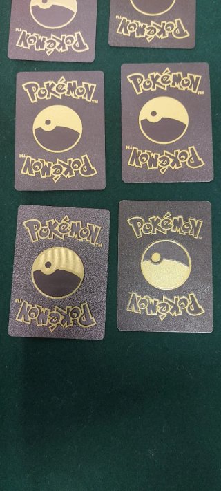 Pack 16 Cartas Black Pokémon Doradas/Negras