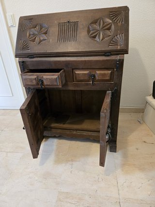 Escritorio secreter madera maciza tallada