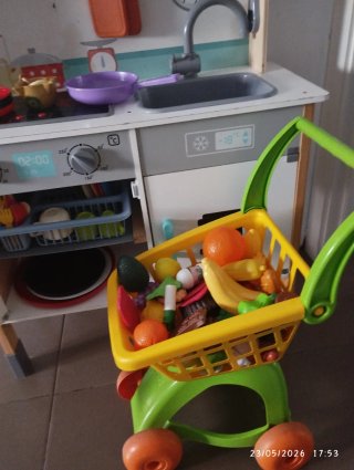 Cocinita infantil de madera