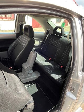 Volkswagen Beetle 2005
