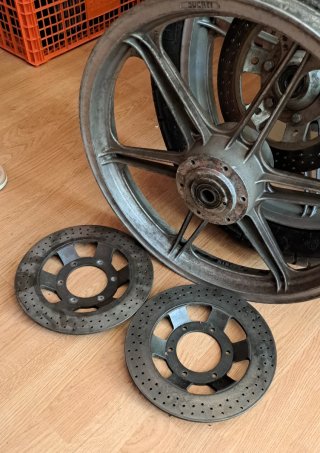 Llantas moto, 3 discos y neumático