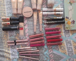 Maquillaje Deliplus Variado