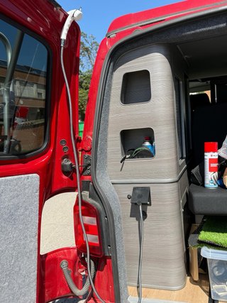 Volkswagen Transporter T6- 2.0 TDI (2016)