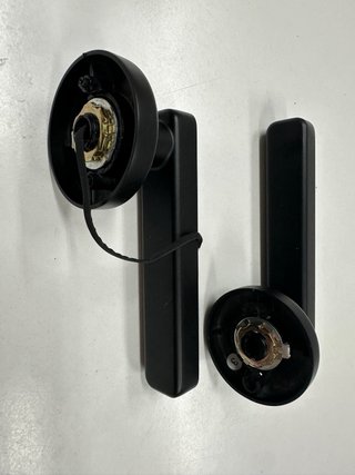 Manija Cerradura Inteligente Puerta Negra