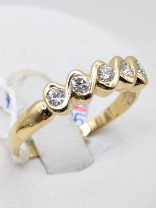 Anillo Oro 18k con Diamantes