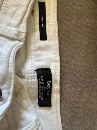 Pantalones vaqueros blancos