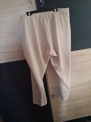 Pantalón vestir crema