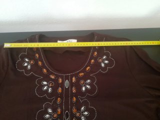 Blusa DMJ mujer marrón con pedrería