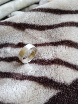 Anillo de boda plateado