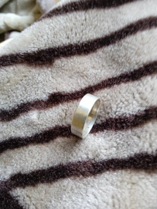 Anillo de boda plateado